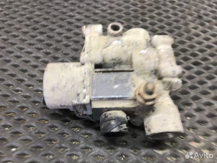 Кран тормозной Daf Xf95 2013