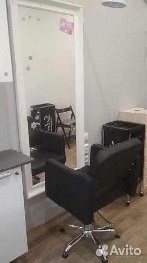 Парикмахерское кресло (место) в аренду. Коворкинг