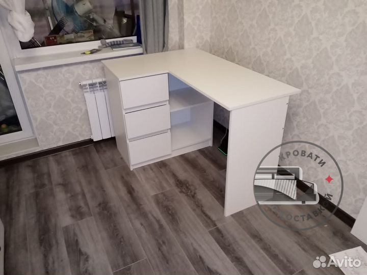Стол IKEA