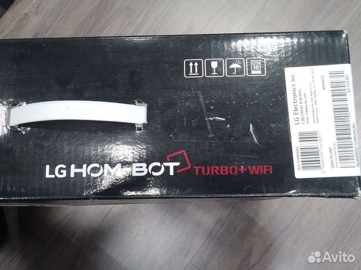 Робот-пылесос LG-VR6670lvmp CordZero