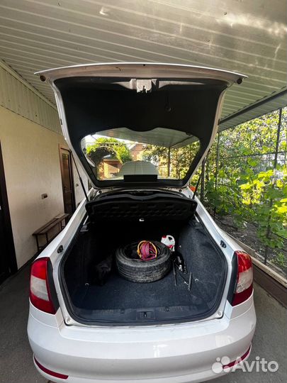 Skoda Octavia 1.6 МТ, 2013, 282 000 км