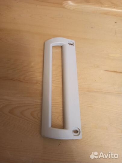 Ручка от холодильника морозильника atlant