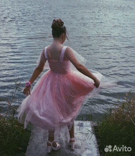 Нарядное платье