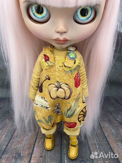 Комплект одежды для куклы Блайз 