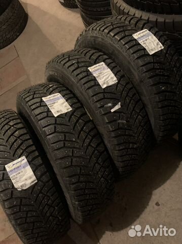 Michelin X-Ice North 4 215/65 R17