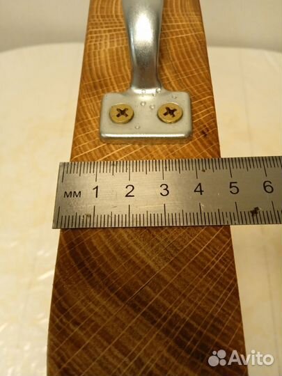 Доска разделочная из массива дуба с живым краем