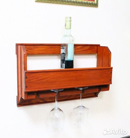 Барная полка из дерева для вина и бокалов