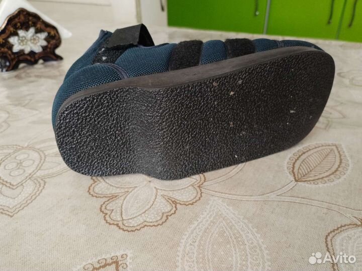 Ортопедический ботинок