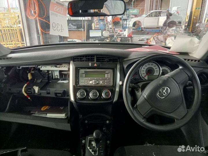 Подкрылок Toyota Corolla fielder NZE164G (Переднее Левое)
