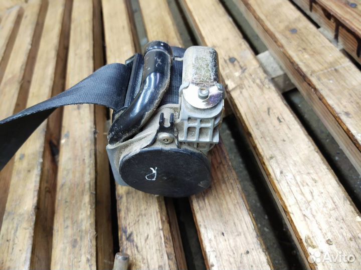 Ремень безопасности передний правый Peugeot 206