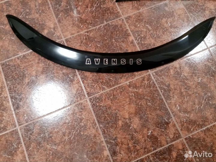 Тойота. Дефлекторы окон и капота (мухобойка)