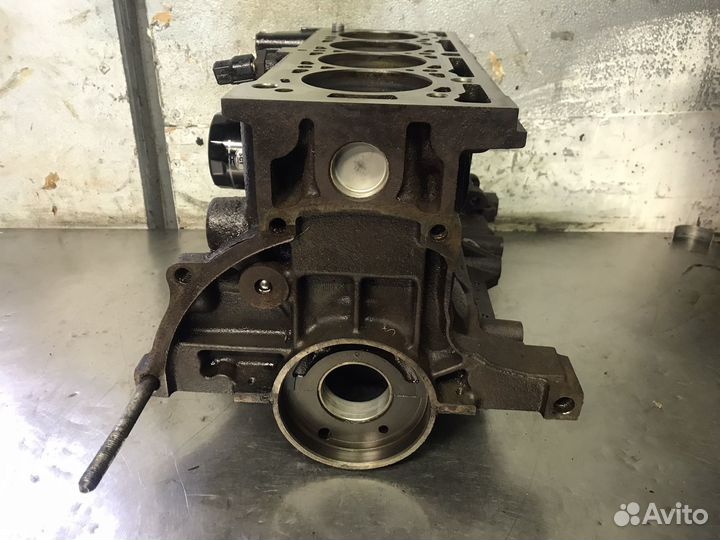 Блок цилиндров K4M Renault 1.6 16v