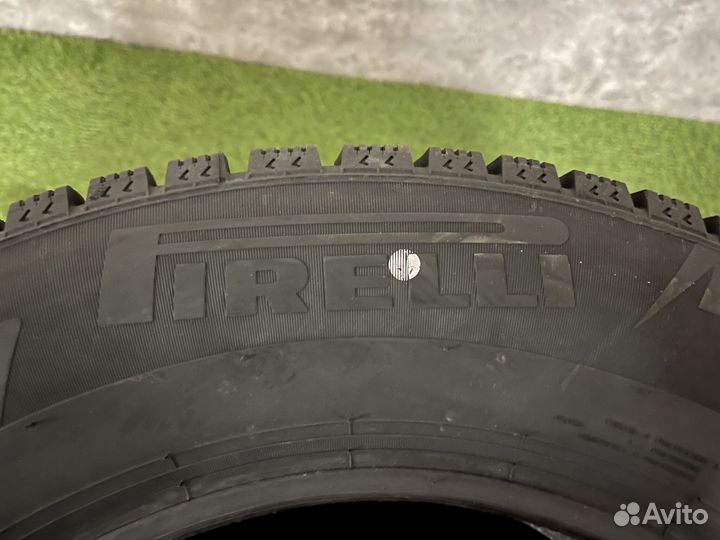 Pirelli Winter Ice Zero 235/55 R19 105H