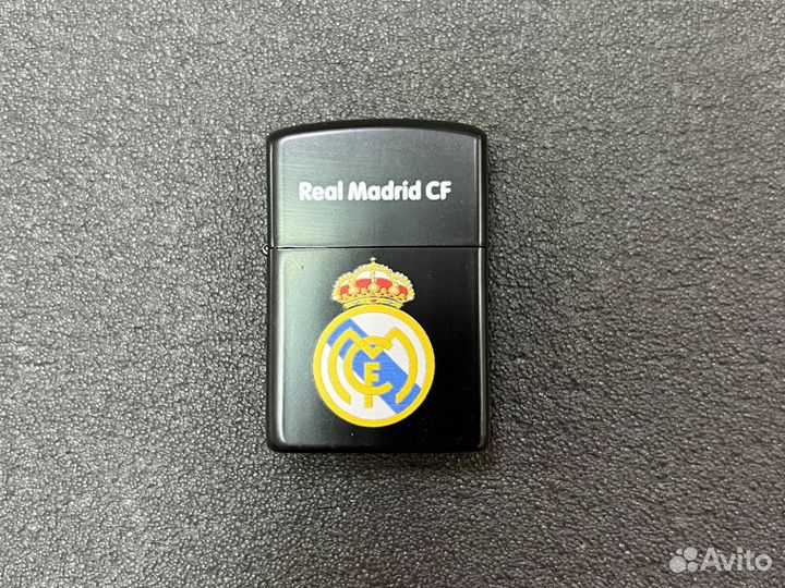 Зажигалка бензиновая Real Madrid