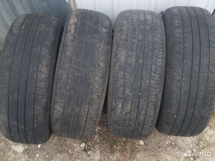 Yokohama BluEarth E70 215/60 R16