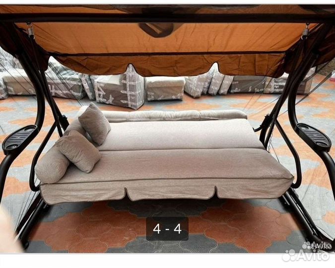 Садовые качели новые