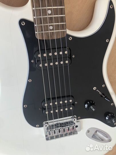 Электрогитара Fender Squier