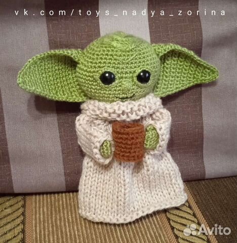 Малыш Йода вязаный