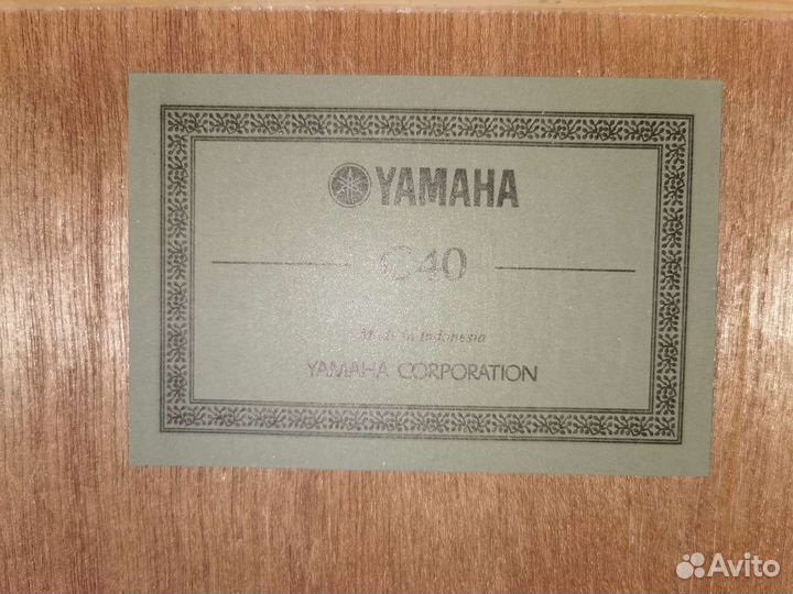 Гитара Yamaha c40
