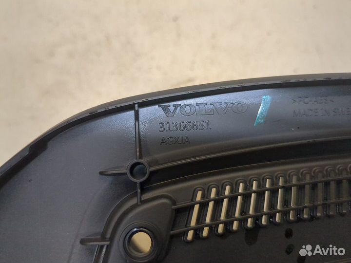 Рамка под щиток приборов Volvo S90, 2018