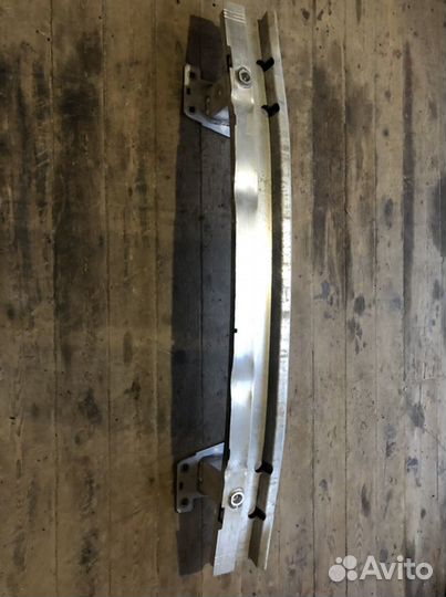 Усилинель заднего бампера Volkswagen Touareg CR