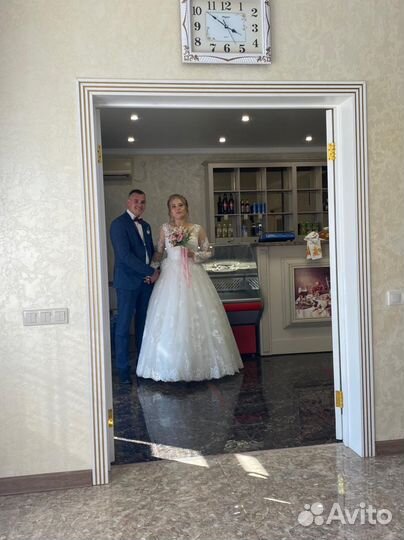 Свадебное платье