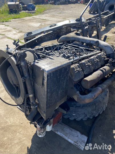 Двигатель дойц V8 BF8L513