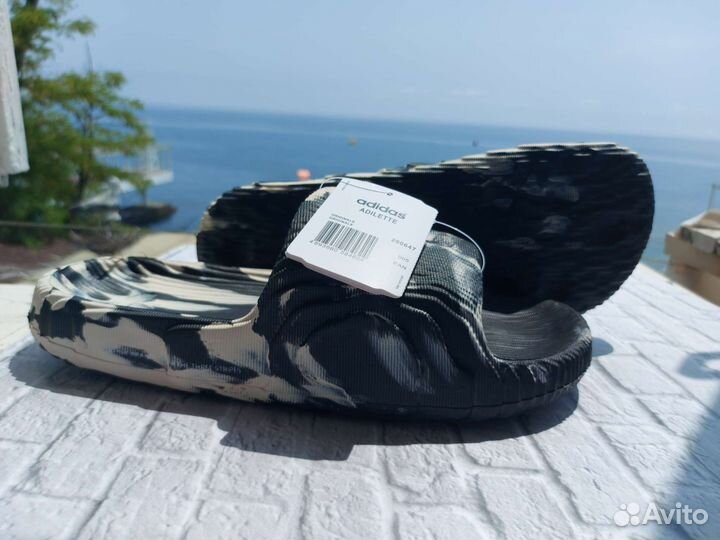 Шлепки Adilette 22 adidas
