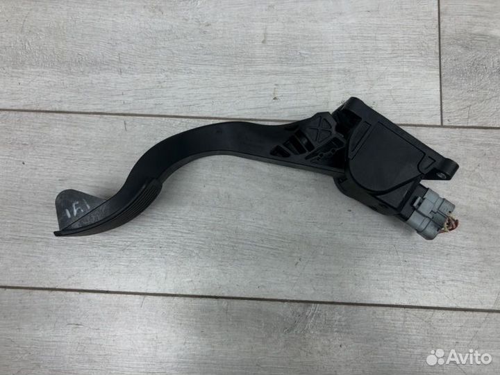 Педаль газа Peugeot Partner фургон 9HZ (DV6TED4)