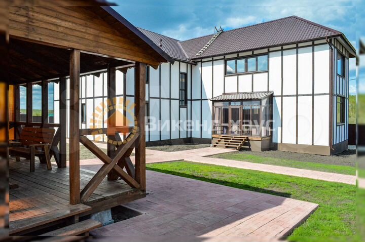 Коттедж 460 м² на участке 30 сот.