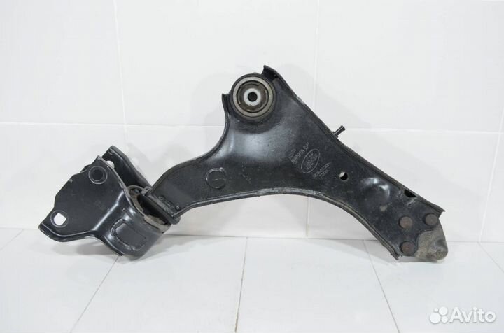 Рычаг нижний передний левый Land Rover Discovery