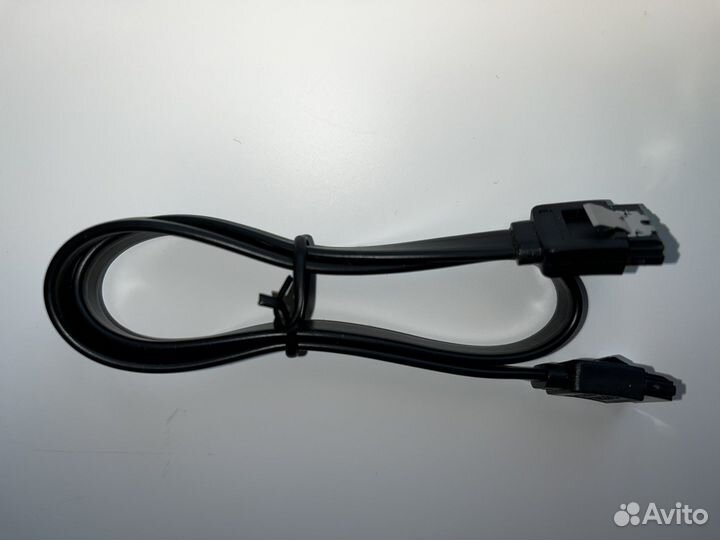 Кабель для компьютера S-ATA