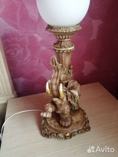 Бра на прикроватную тумбочку