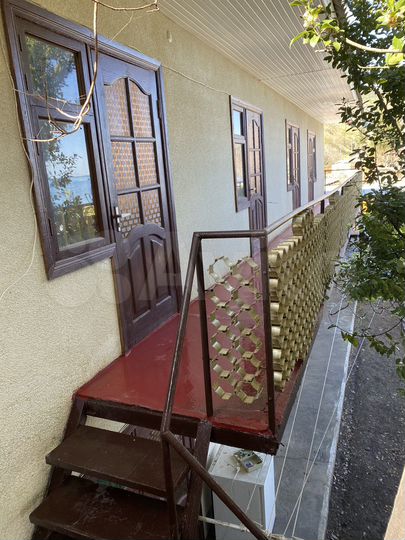 Комната 15 м² в > 9-к., 1/2 эт.