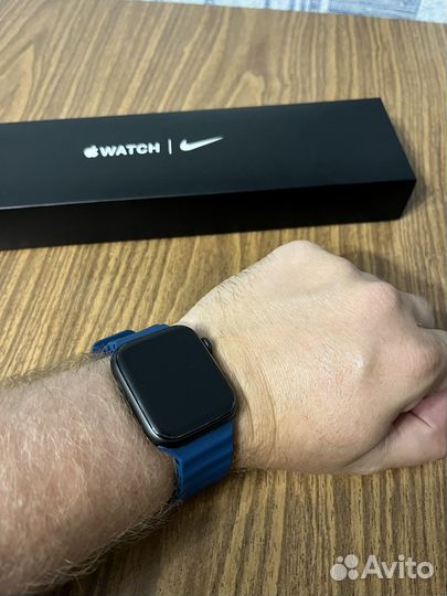 Apple watch SE 44