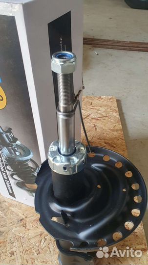 Амортизатор передний Логан Ларгус Сандеро Альмера