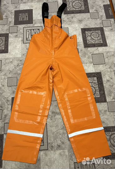 Костюм для защиты от воды