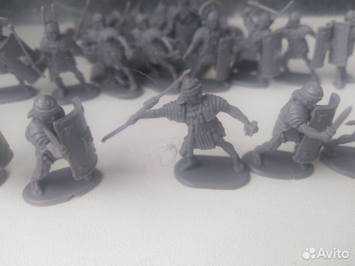 Солдатики пластик:масштаб 1:72 рыцари, самураи