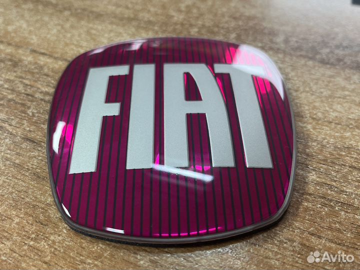 Эмблема передняя / задняя Fiat