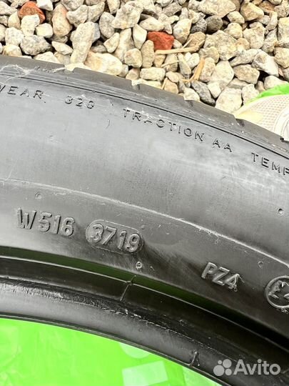 Pirelli P Zero PZ4 L.S. 275/45 R20 и 305/40 R20 112Y