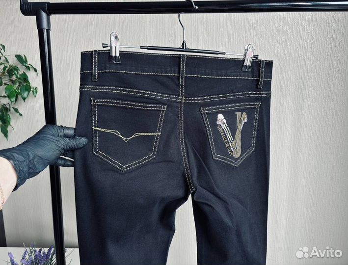 Versace джинсы женские W28. Оригинал