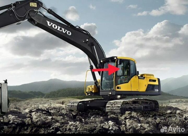 Стекло двери форточка на экскаватор Volvo EC 220