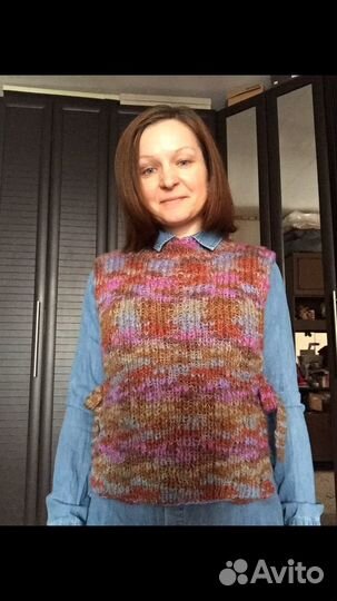 Жилет вязаный женский