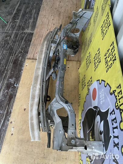 Рамка радиатора (телевизор) Nissan Serena (pnc24)