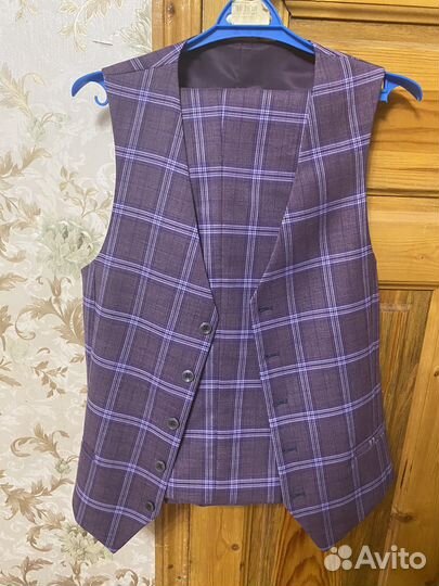 Продам классический костюм