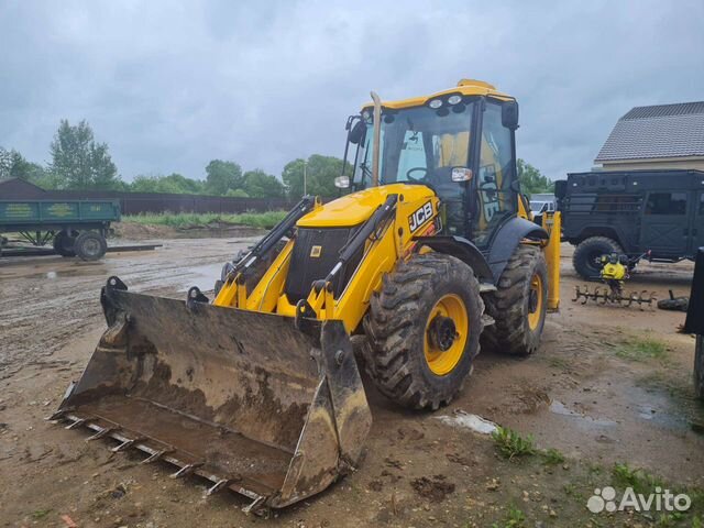 Машинист фронтального погрузчика мини