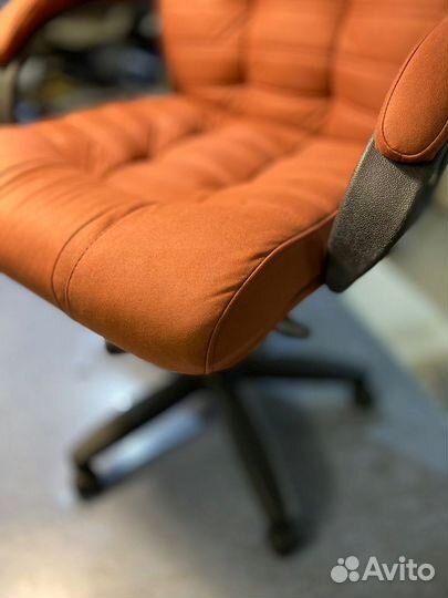 Компьютерное кресло