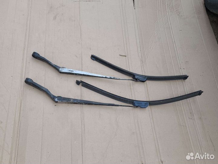 Поводок дворников Nissan Almera N15 1995-2002