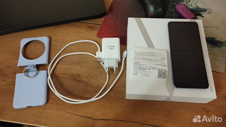 TECNO Phantom V Flip, 8/256 ГБ