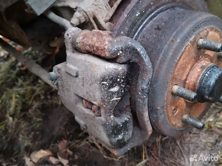 Суппорт задний daewoo leganza правый, левый